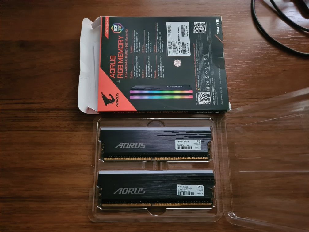 Комплект MSI Z690 Edge WiFi D4 + DDR4 Aorus 4400 Mhz