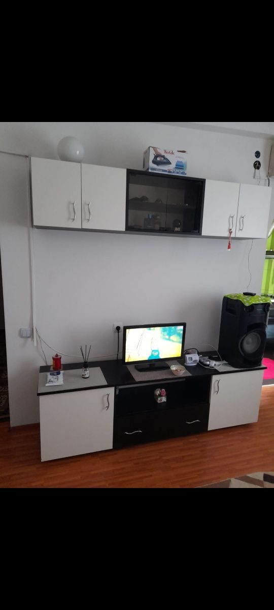 Inchiriez apartament cu 2 camere în Alexandria