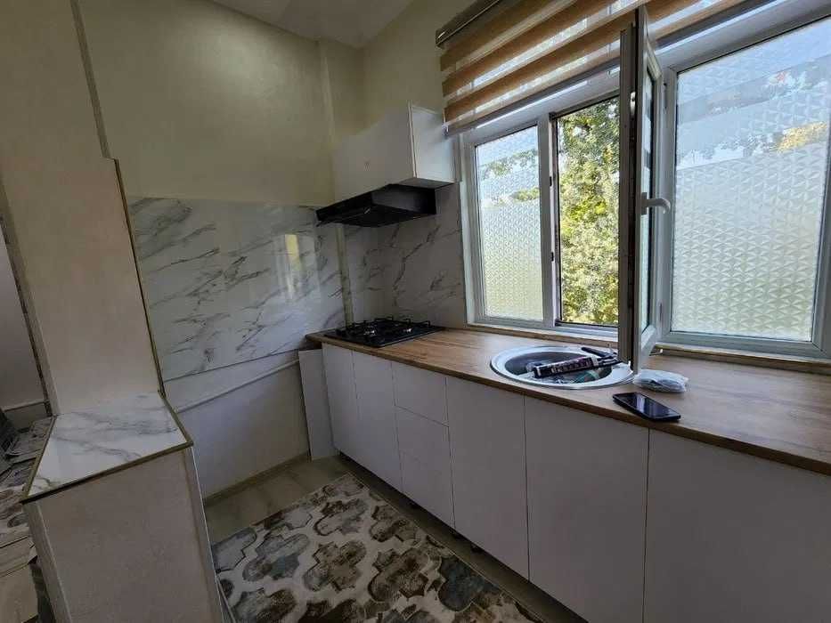 Сдаётся 2-комнатная квартира для семьи рядом Дустлик метро 2/2/9 316*