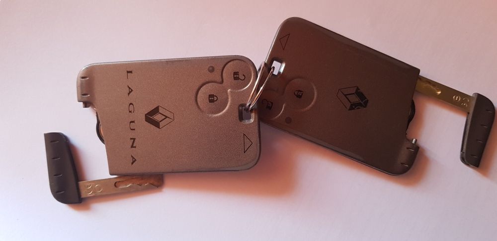 Cheie Renault Laguna originale cu cip si placa