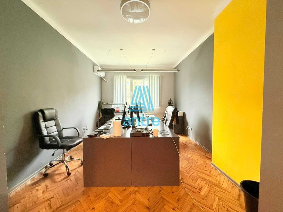 Продава се Тристаен апартамент в София, Център - 120 кв.м за 2833 €/кв.м - Снимка #9