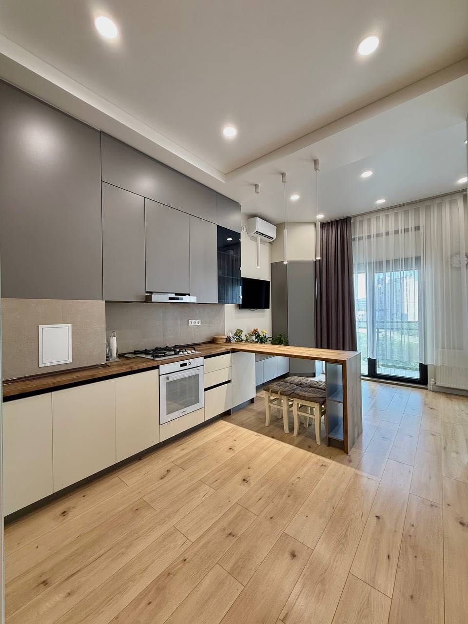 Tiara Residence Продается 2 комнатная квартира ремонт Мирзо-Улугбек