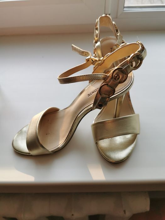 Красивые, почти новые, туфли