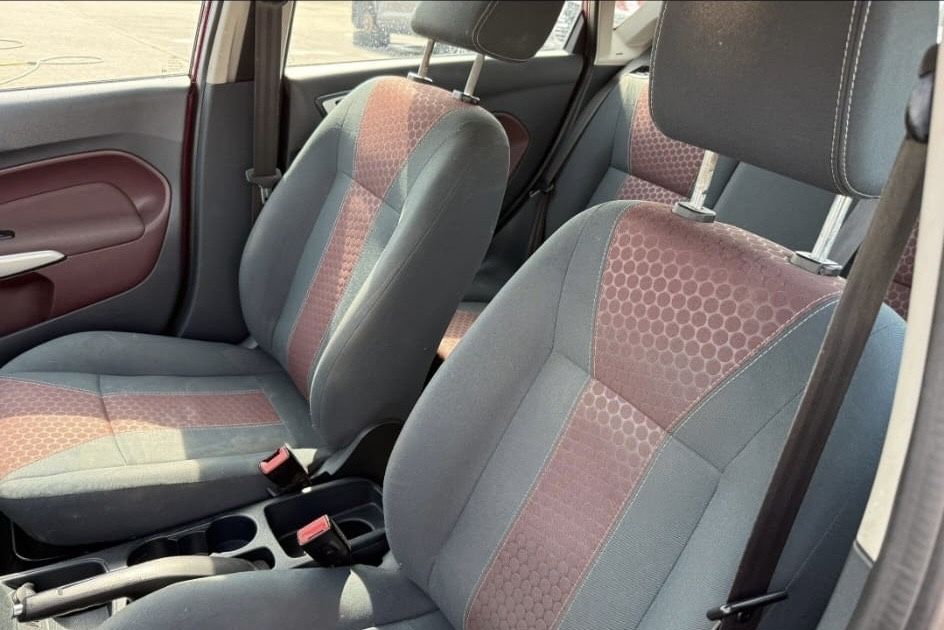 Ford Fiesta 2012 Titanium 1.6 Tdci 95 CP Euro 5 Xenon Climatronic