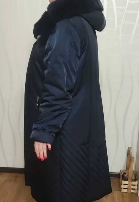 Продам пальто зимнее.