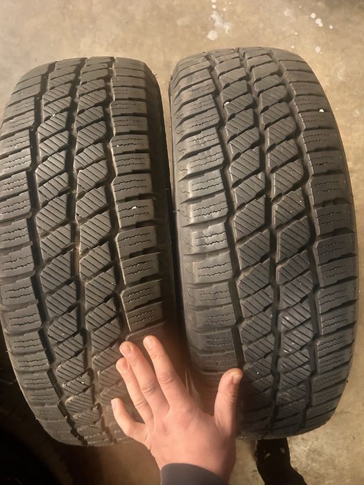 2бр 215/70/15 C Goodride Всесезонни