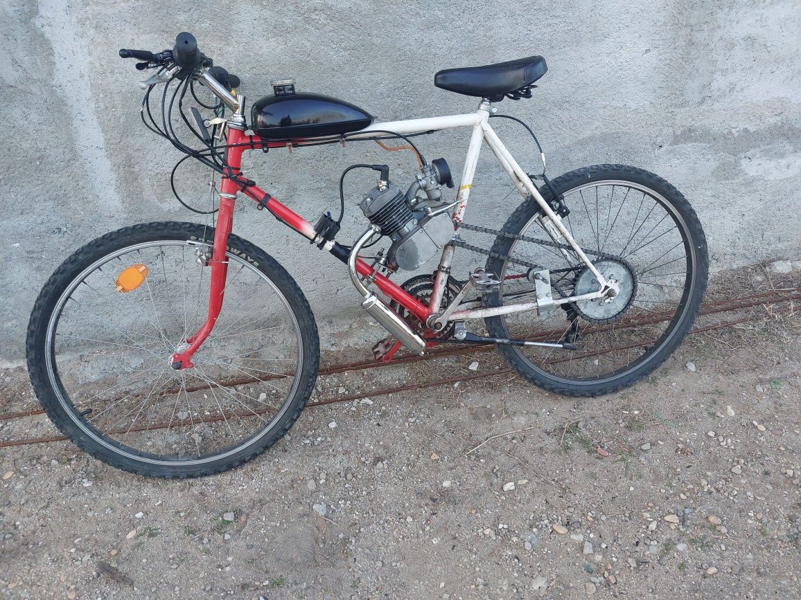 Vând sau schimb bicicleta cu motor