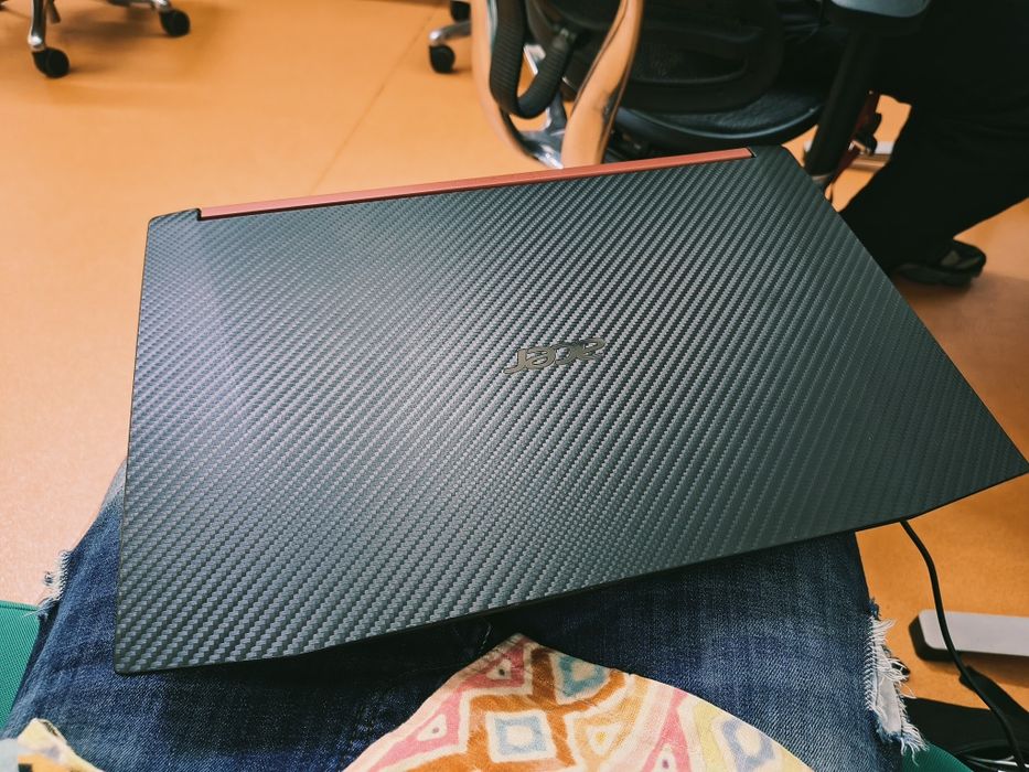 Laptop Gaming Acer Nitro 5 , i7, 32GB , 1 tb  SSD, 3 GB DDR5 video