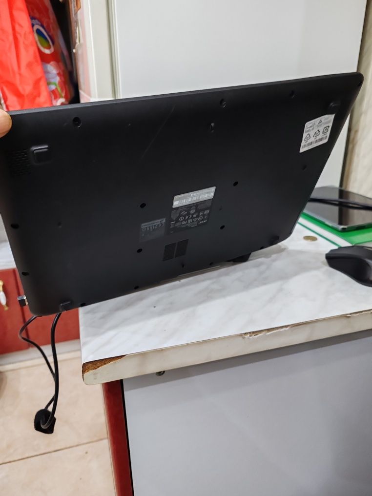 Laptop Acer generația 5