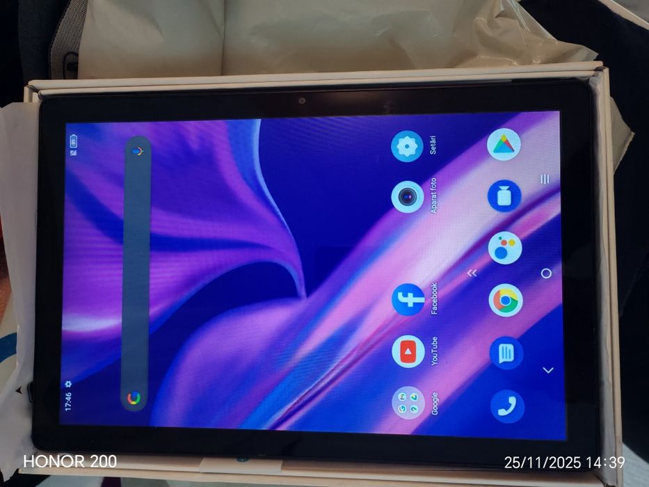 Tableta TLC 9'7 "  impecabilă ca nouă Sim