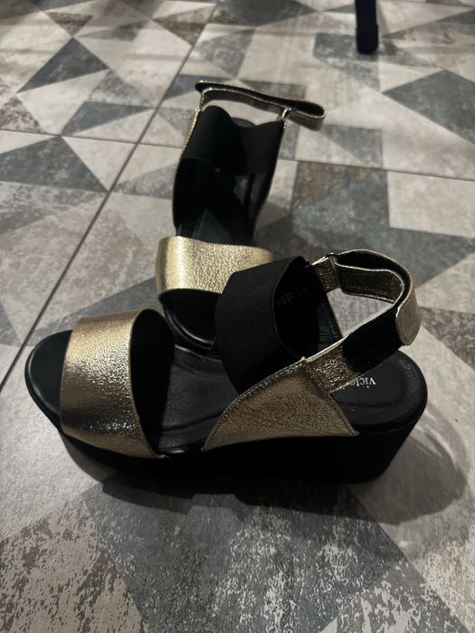 Продам обувь дешево