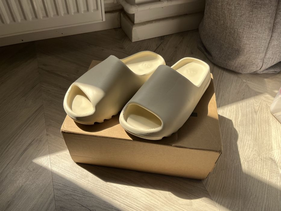Yeezy Slides Adidas bone(2022)