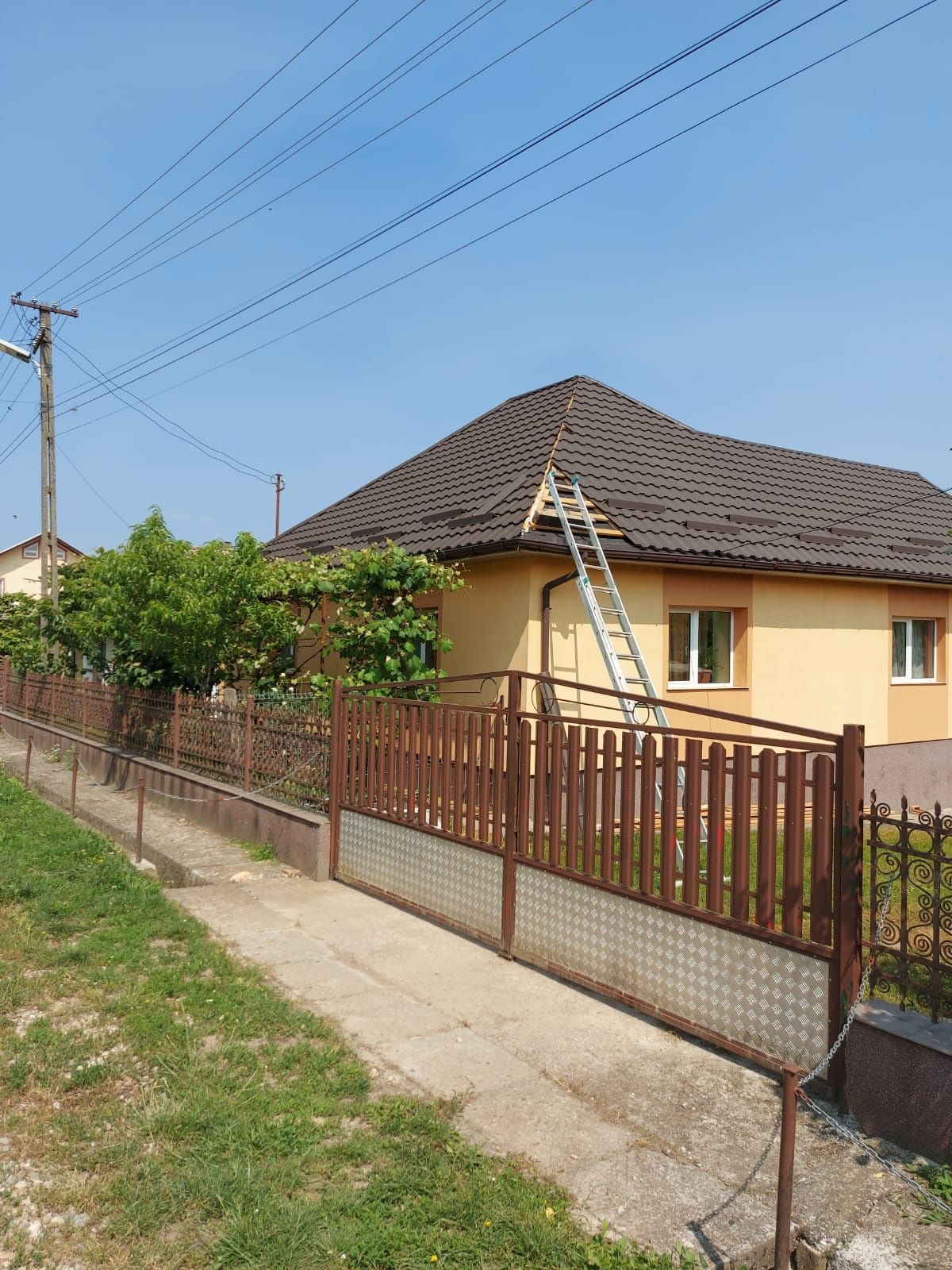 Execut lucrări în construcții Acoperis/Zidari/tencuiala