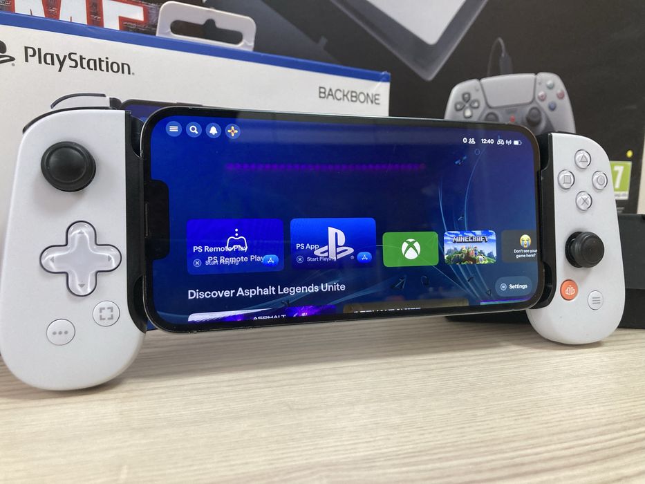 Backbone playstation 4-5 cu adaptor lightning