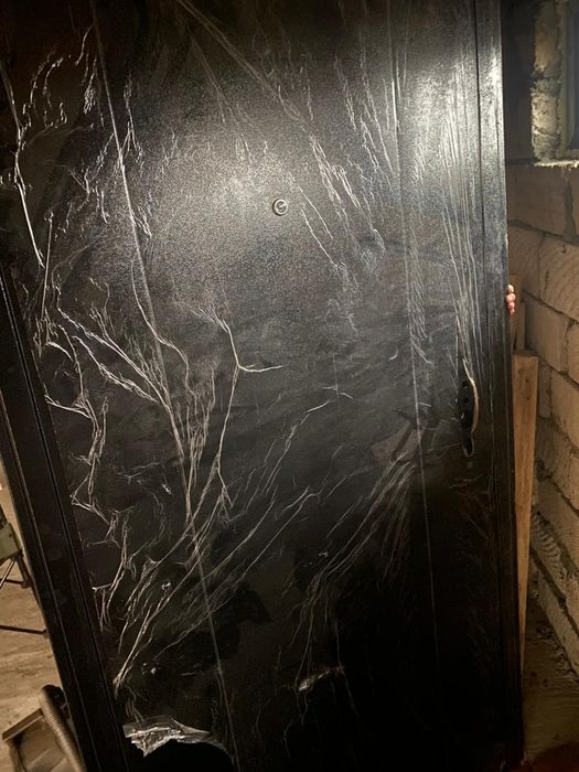 Дверь входная металическая