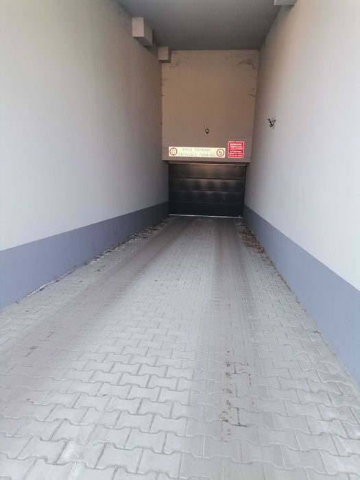 Дава се под наем Гараж / Паркомясто в София, Левски - 15 кв.м за 81.6 € - Снимка #2