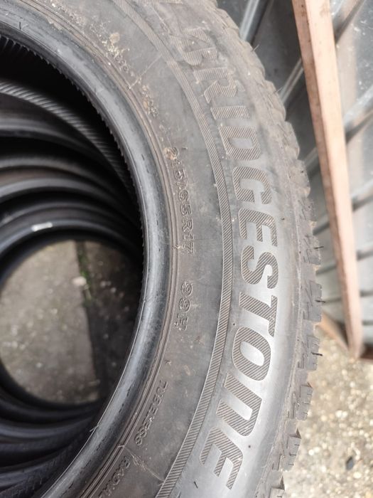 Anvelope 215 65 r17 Bridgestone iarna