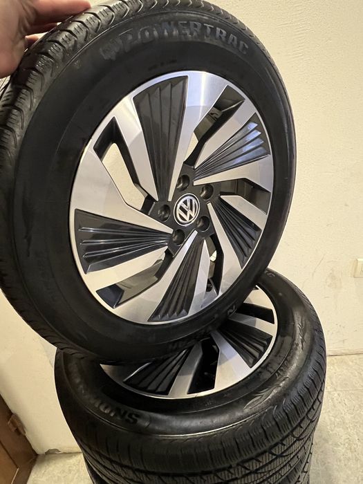 R 17 diska sotiladi