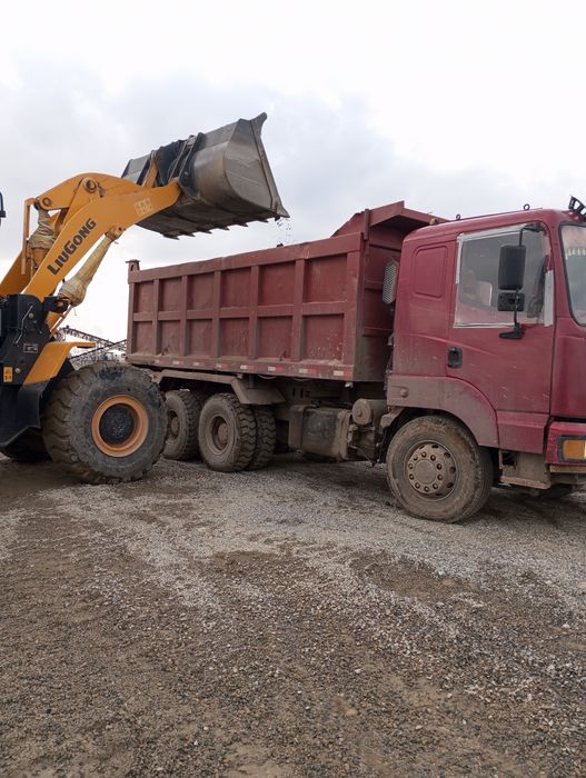 Доставка недорого Хова 30 тонник песок сникерс грунт щебень балласт