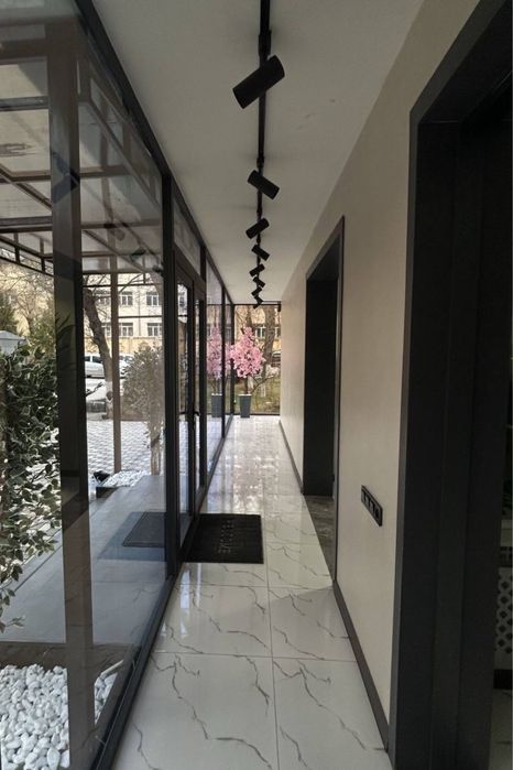 Аренда Под Офис Ориентир Метро Айбек 107м2  2600$ торг