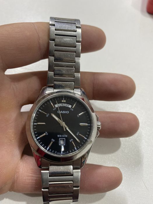 Часы наручные мужские Casio продам