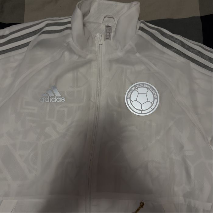 Adidas Колумбия официален екип 2020 Л размер като нов