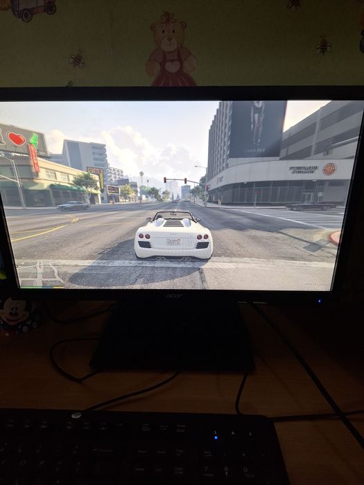 Настолен Компютър