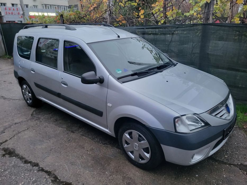 Dacia Logan MCV 7 locuri 1.6 16v