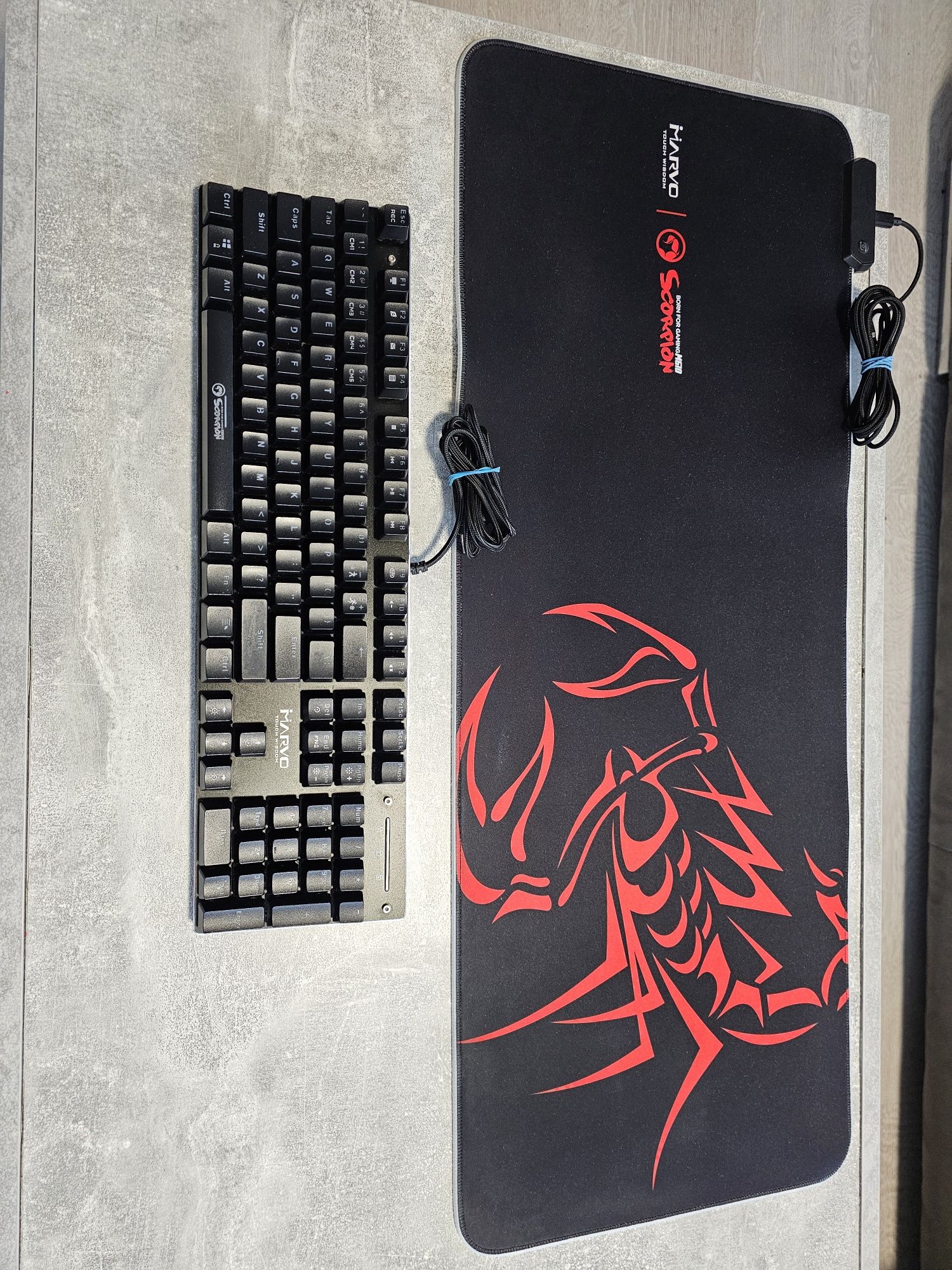 Vând set tastatura gaming și mouse pad MARVO Scorpion  MG 10 impecabil