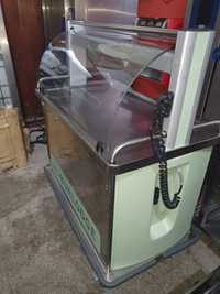 Топла витрина с топъл и хладилен шкаф за съхранение на храната