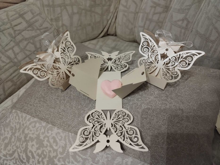 Подаръчна кутия сапунени сърца с етерични масла