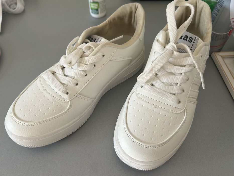 Кроссовки Шымкент