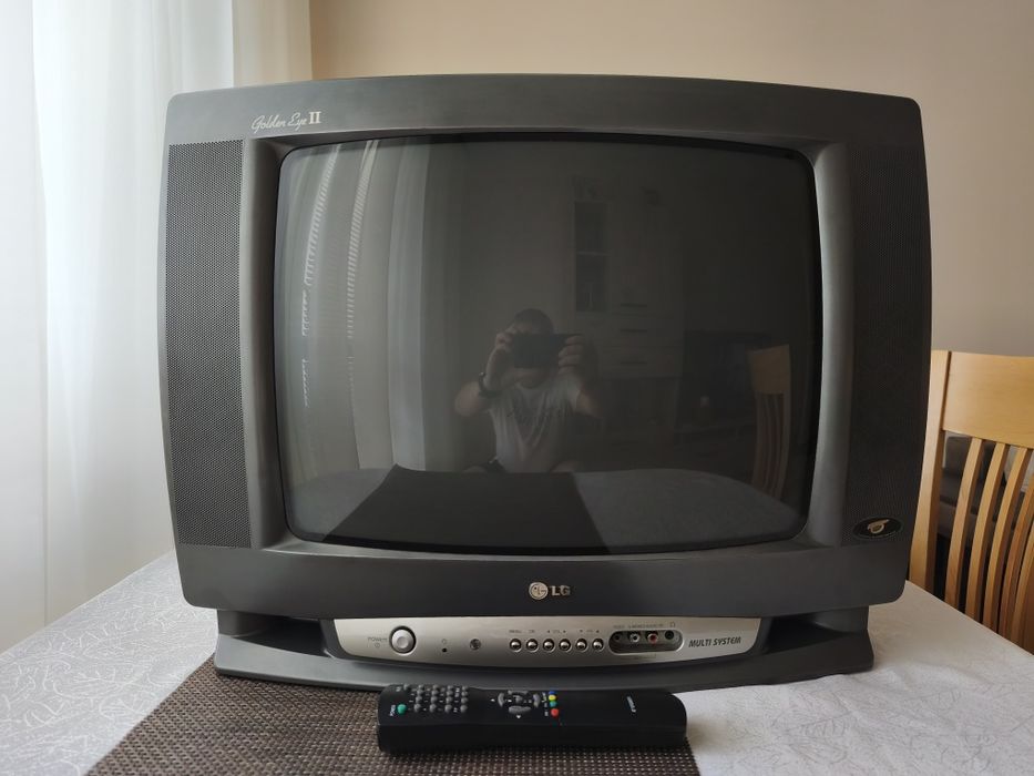 Телевизор LG Golden Eye 2 - 20 инча