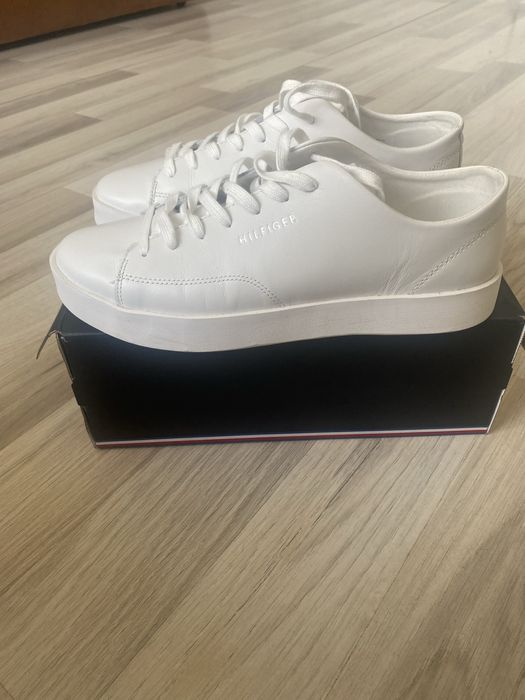 Tommy hilfiger ,Nike ,Hugo Boss мъжки маратонки оригинал 42