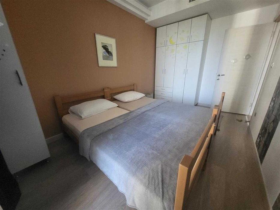 Дава се под наем Двустаен апартамент в Пловдив, Каменица 1 - 61 кв.м за 285.6 € - Снимка #1