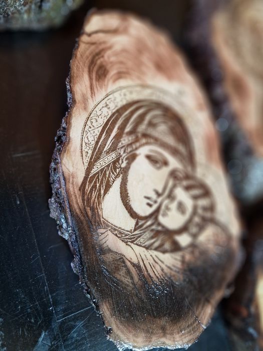 Icoana portret gravat lemn handmade personalizări cadouri marturii