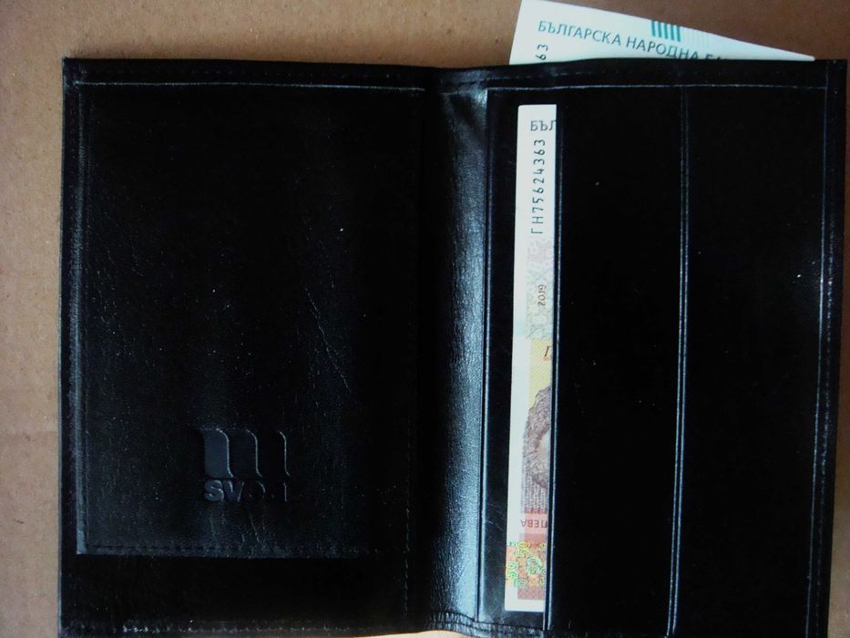 Мъжки кожен портфейл