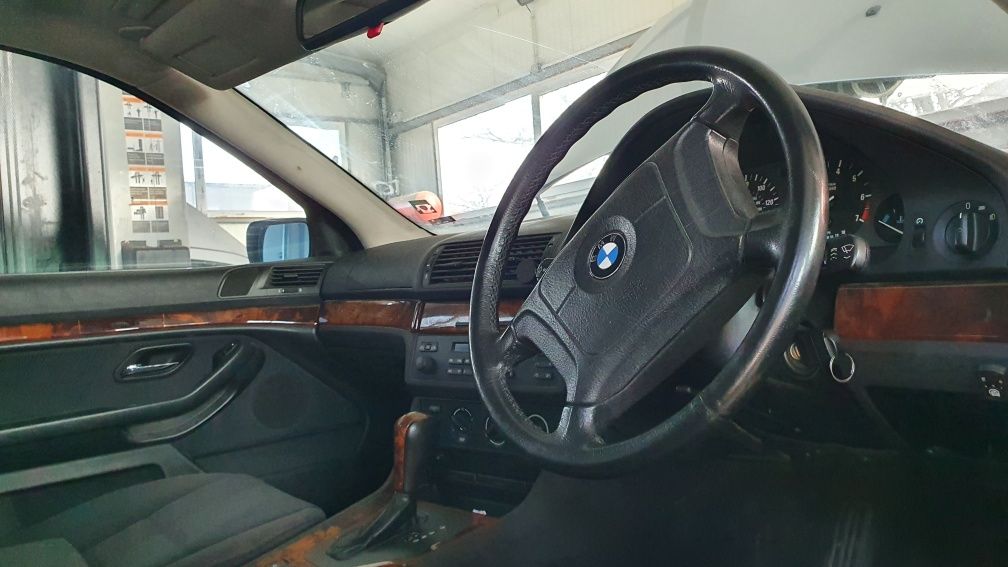 BMW E39,  523, БМВ Е39, климатик работещ,  АГУ, 2000г