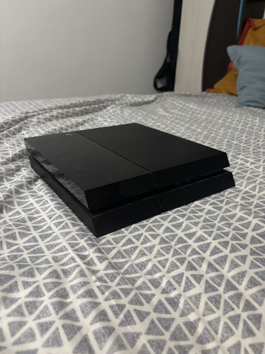 Vand/schimb ps4 500gb 1 controller