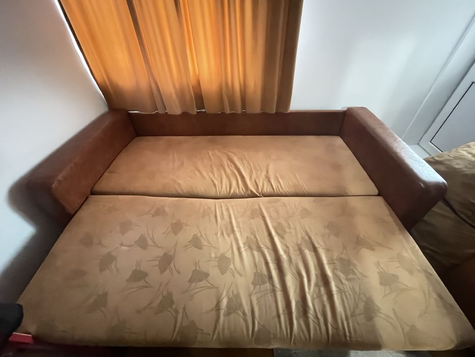 Canapea extensibila, material textil si imitatie de piele