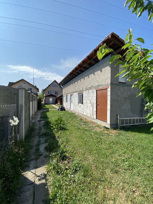 Vand casa Hunedoara Pestisu Mare+cladrire garaj(pretabil service auto)