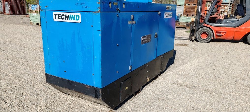 Generator Genset 115 kwa diesel pornire la cheie preț plus tva
