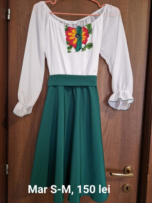 Rochiță marimea S-M