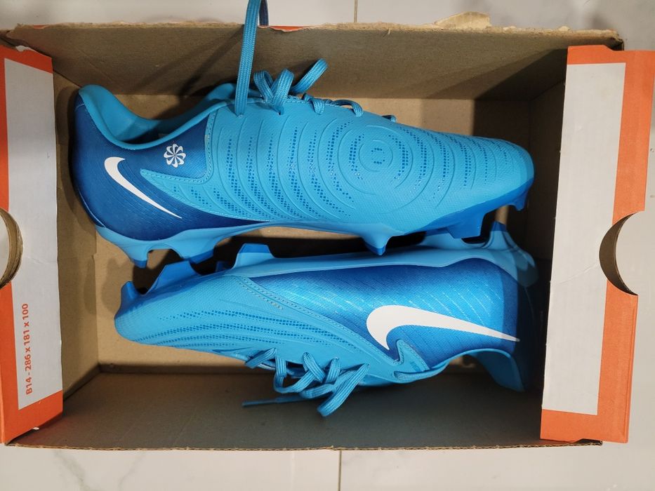Crampoane Nike albastru