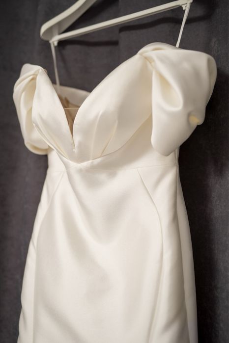 Rochie mireasa Pronovias