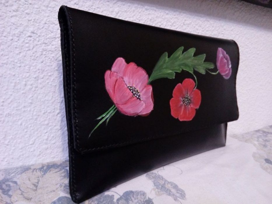 Cadouri inedite,personalizate pentru femei sau barbati portofele,genti
