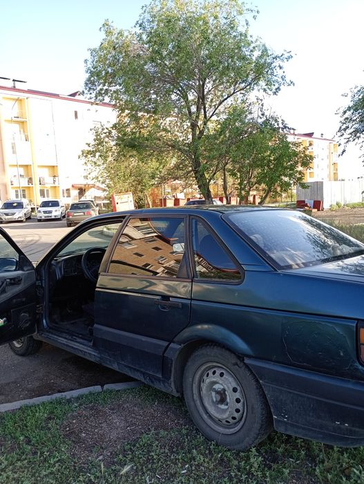 Автомобиль Пассат Б3 1,8 моно.1989г.