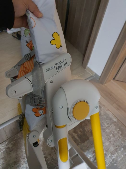 Vând scaun de masa Prima Pappa follow me pentru copii