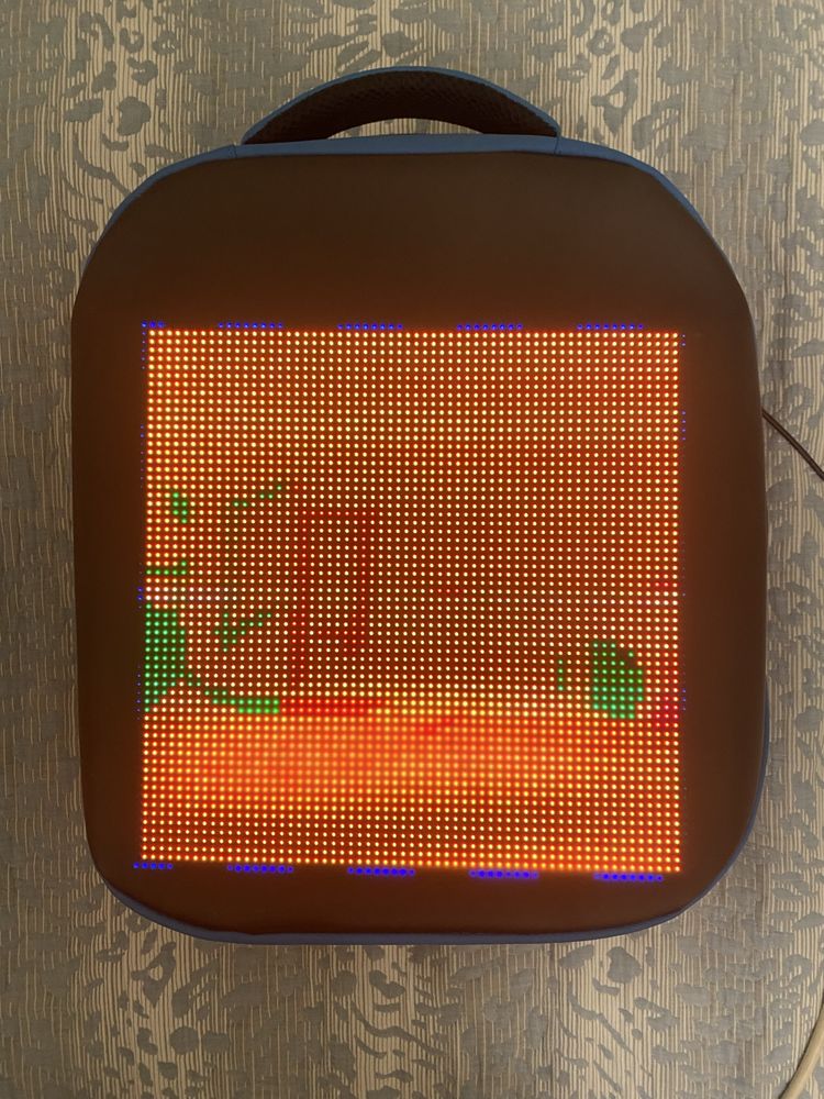 Продается рюкзак с LED экраном