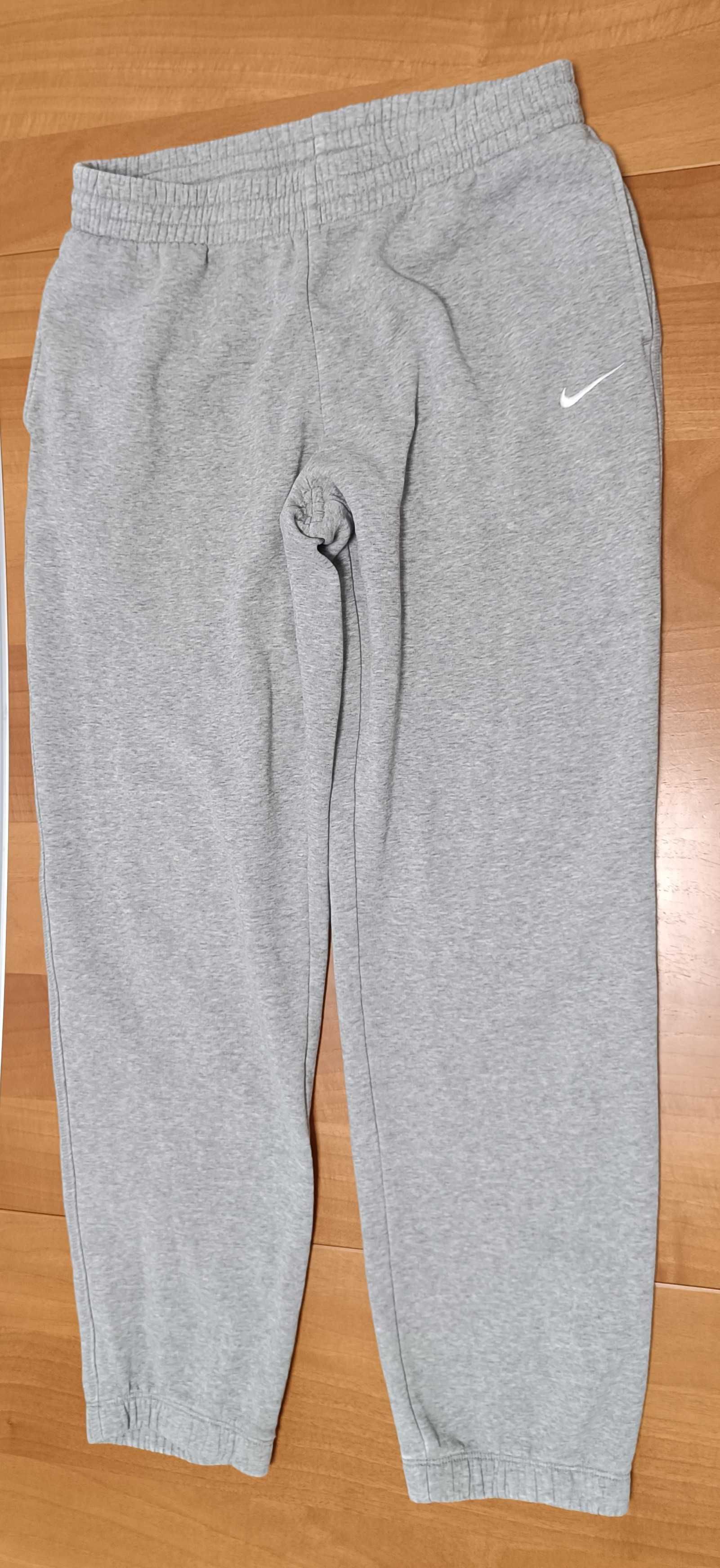 Nike-Много Запазено